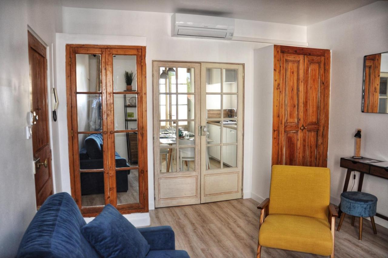 Escapade à Sanary, au coeur du village, 200M du Port,Clim,Wifi,Parking Esterno foto